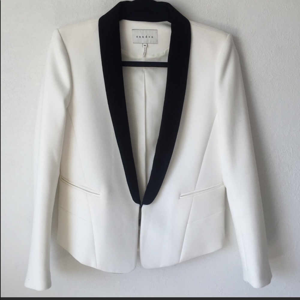 SANDRO White Blazer w/ Black Lapel, Size 40 / US 8